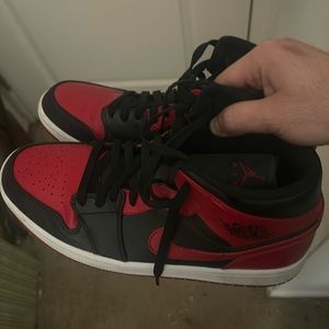 Men’s high top Air Jordan 1